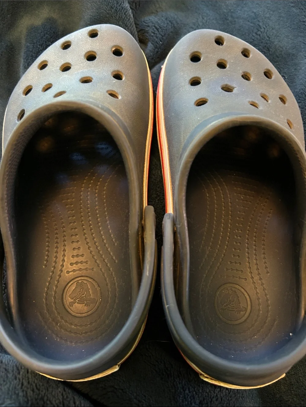 CROCS Kids Navy Clog with Red & White Stripe J1